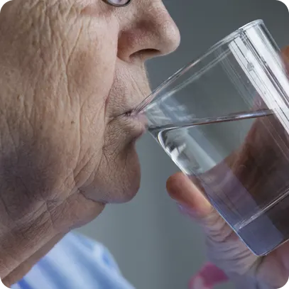 Importancia de la hidratación en adultos mayores